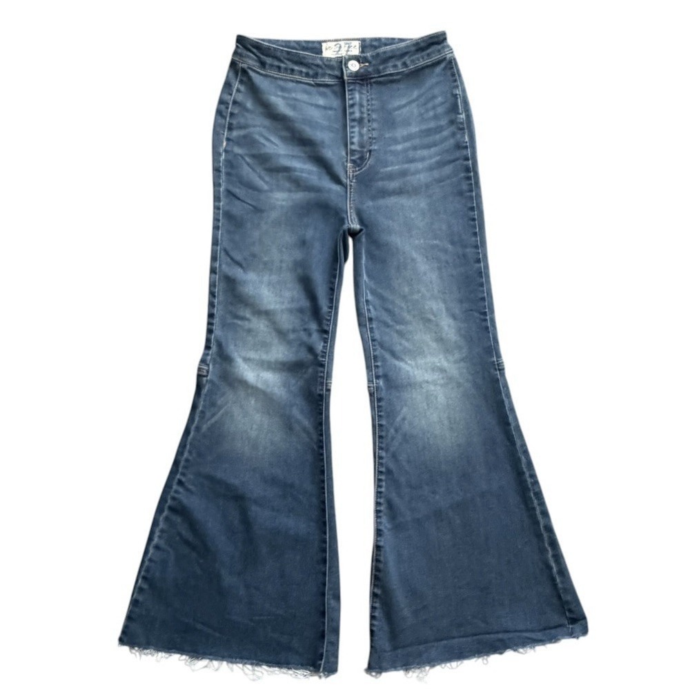 We The Free Bell Bottom Jeans Womens 27 Blue Flare Boho Stretch Denim Festival